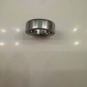 Oura Silver Smart Ring - Metallic Silver Finish